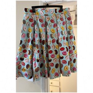 Box pleat donut skirt